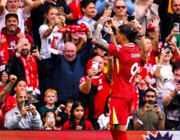 开云体育app-【英超】迪亚斯双响，努涅斯世界波，利物浦3比0樱桃