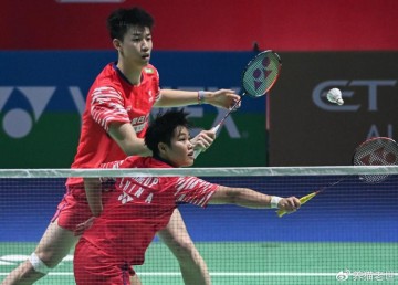 开云体育下载-世界第1遭逆转！决胜局连丢8分葬送好局，凤凰组合1-2泰国王牌|苏皮萨拉|冯彦哲|德差波|黄东萍|马来西亚_新浪体育_新浪新闻