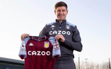 开云体育官网-杰拉德加入维拉首次训练：期待带队在安菲尔德取胜