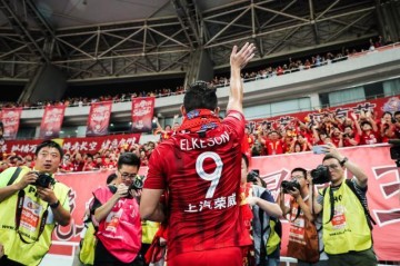 开云体育app-海港寻枪陷入2选1拉锯战 艾克森回归与否系老队友